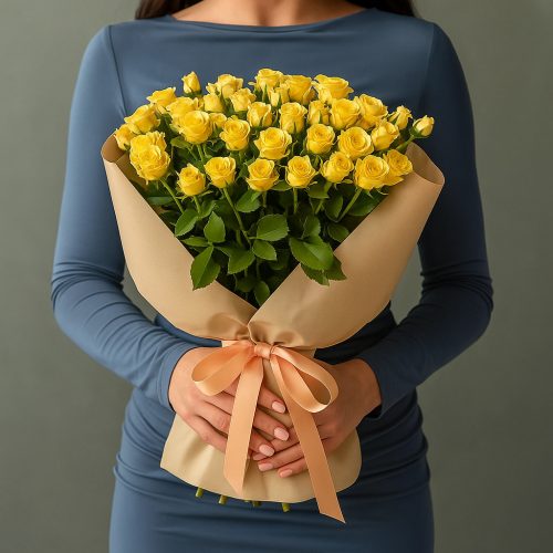 Букет кустовых роз «Солнечное очарование»